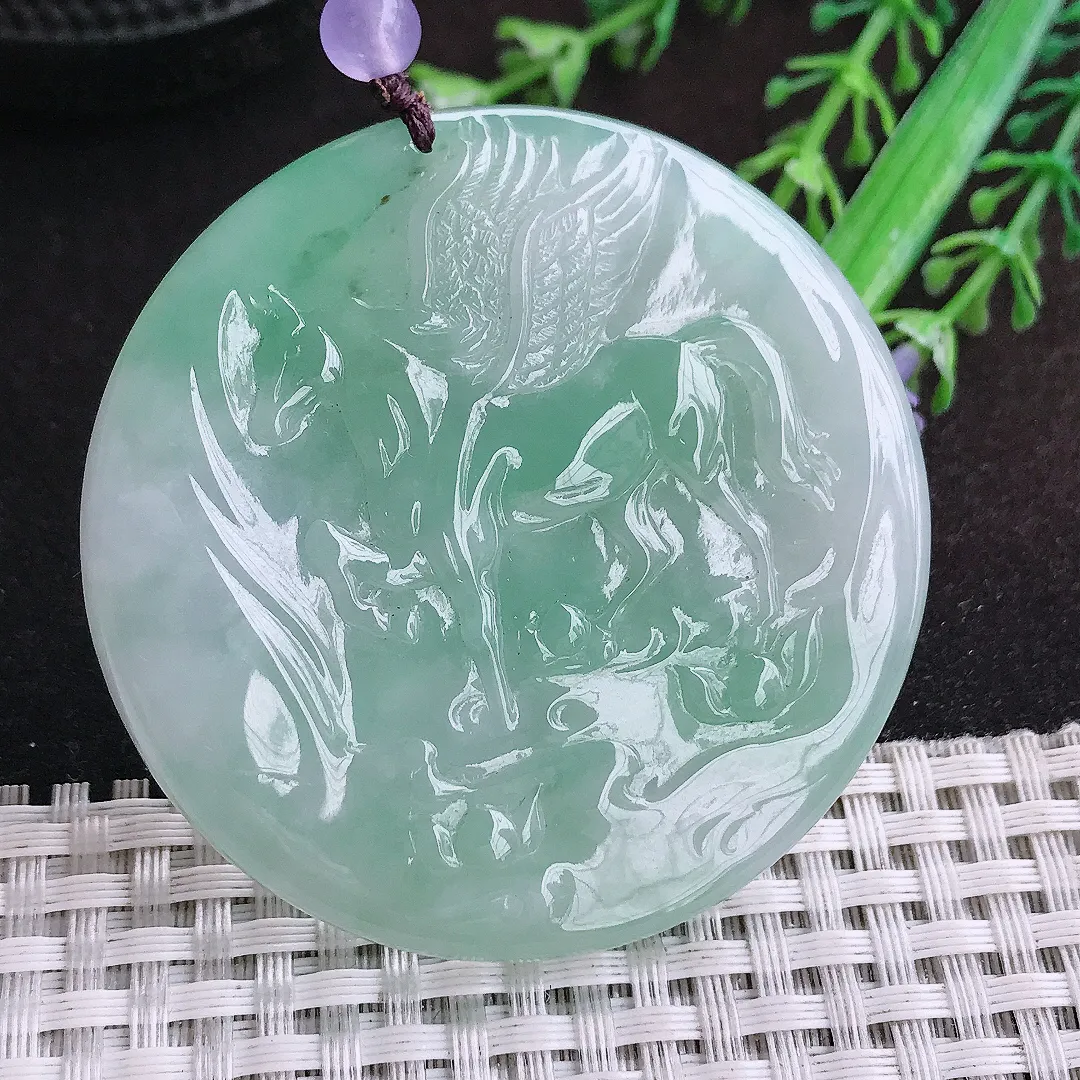 自然光5/5.8老坑冰胶水灵冰晴绿飞马吊坠马到成功翡翠玉坠挂件百搭