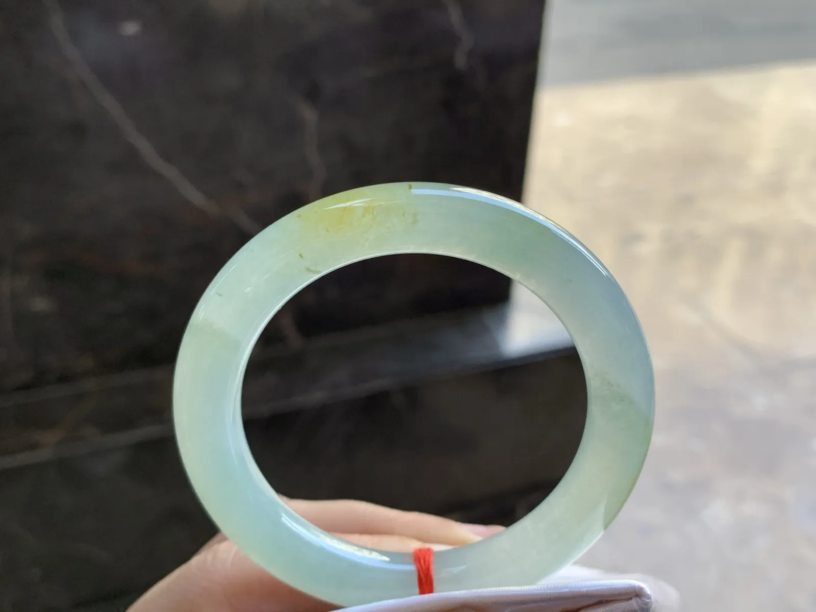 52-9.7

冰黄圆条手镯^_^冰透 清新