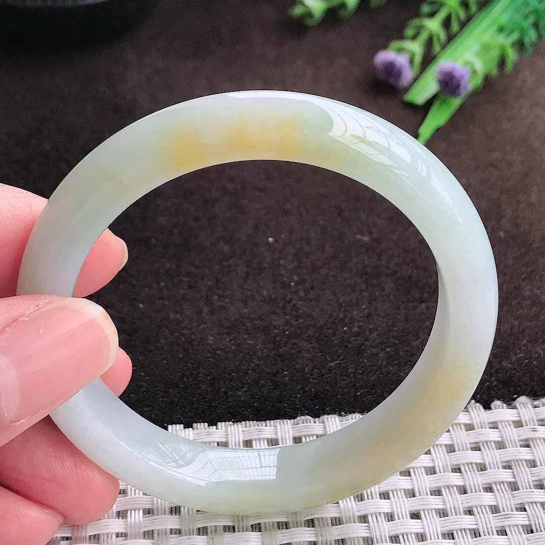 自然光52.5/10/7.9老坑冰润水灵特色黄翡手镯宽边翡翠玉镯美人镯