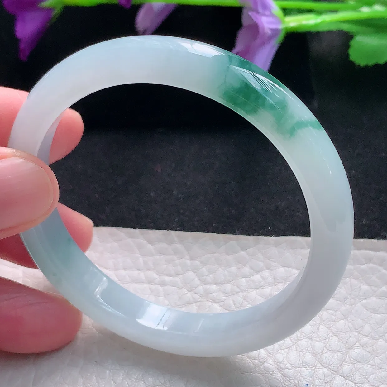 jm自然光53*9.4*6.9平安镯 天然缅甸翡翠a货手镯牛奶底飘花镯子