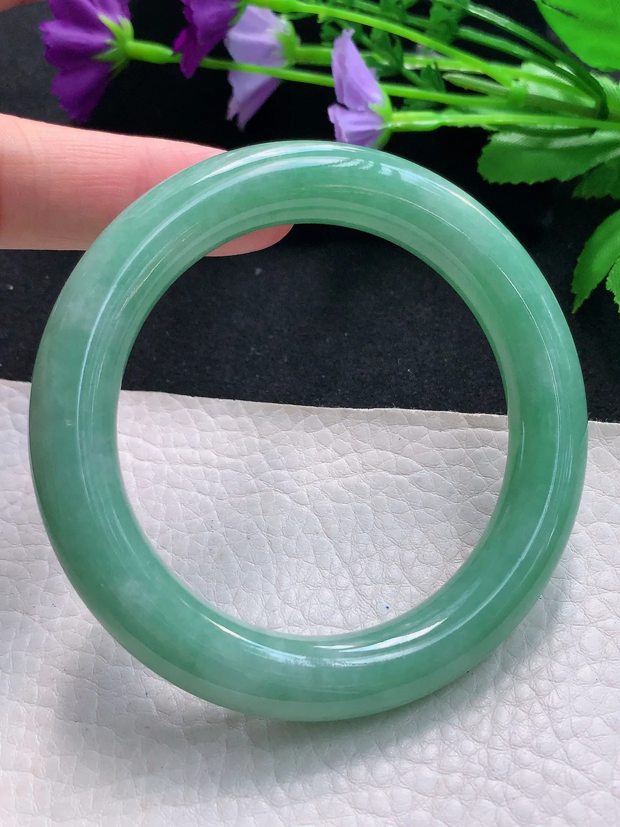 ss自然光58.5*11.5*11.2圆条镯天然缅甸翡翠手镯水润满绿圆镯子