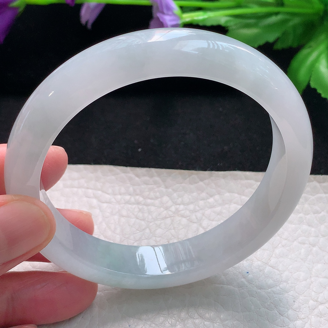 yh自然光61*12.5*8.3大圈口平安镯天然缅甸翡翠a货手镯白月光清透正圈宽边镯子