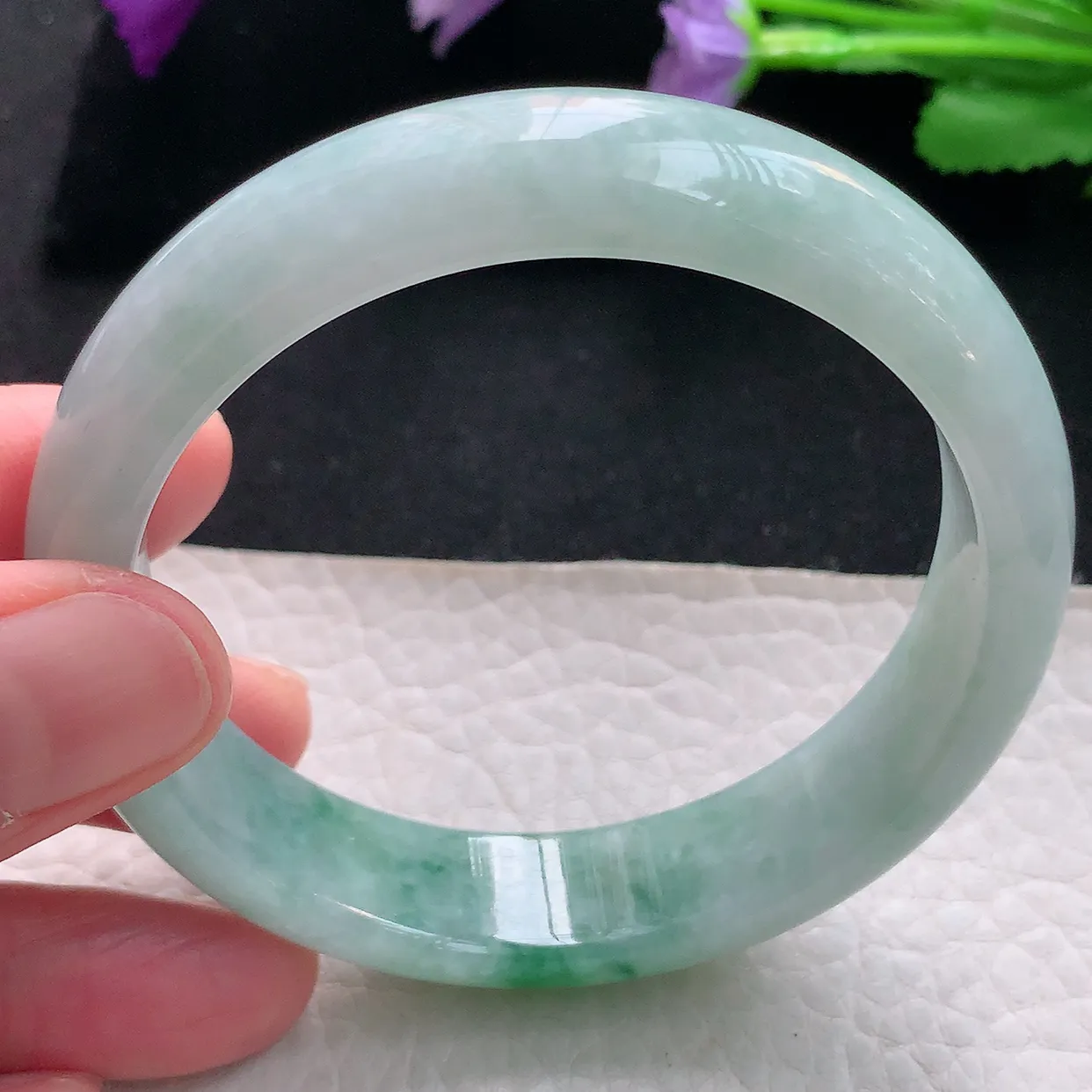 js自然光58*14*7.5平安镯 天然缅甸翡翠手镯飘绿正圈宽边镯子玉手环