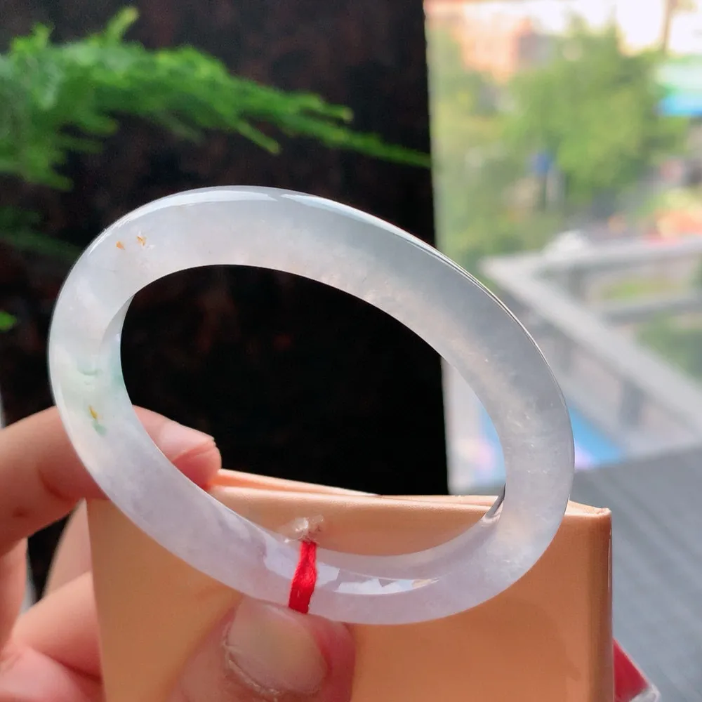 贵妃冰玻黄加绿 无瑕 尺寸:53.1/8.3/7.4 种水好