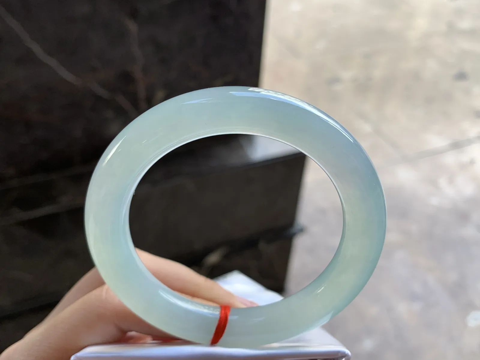 56-10.9

冰种晴水圆条手镯^_^冰透清新