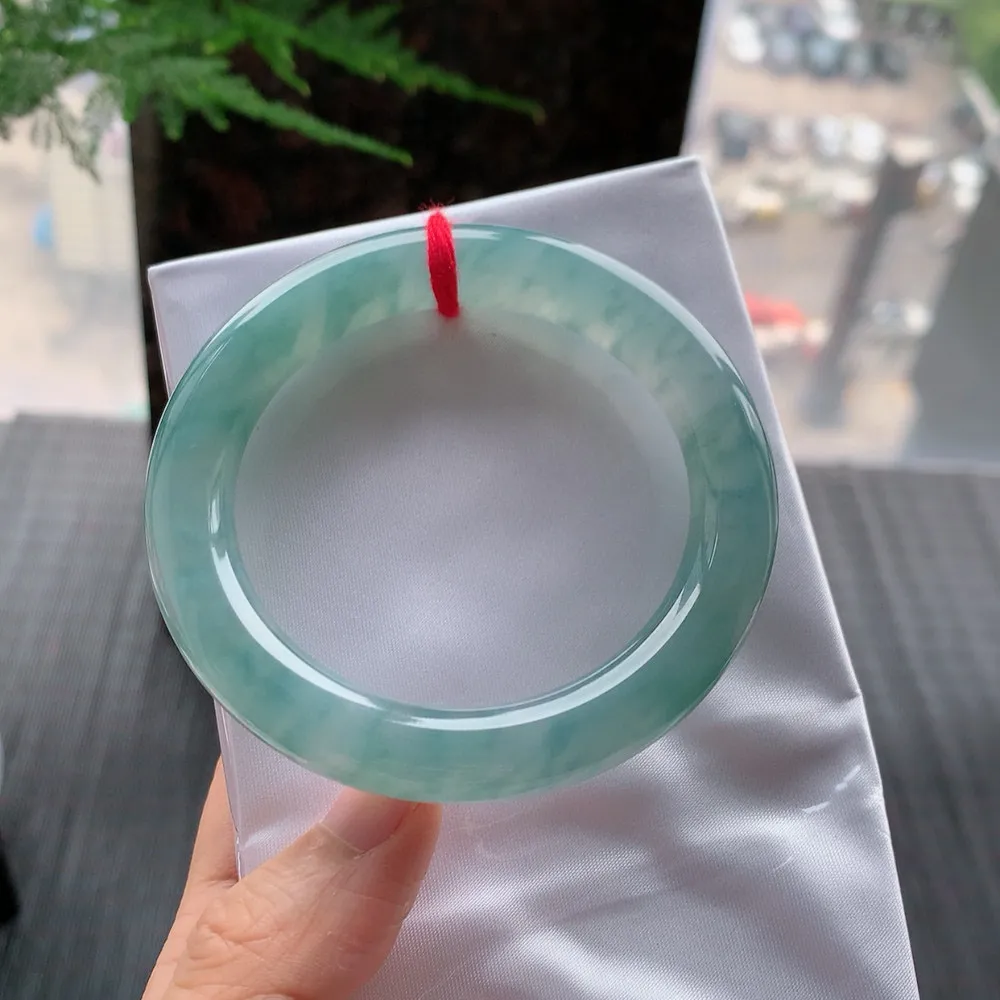 圆条高冰飘花 无瑕 尺寸:54.5/10.2 花美 种水好