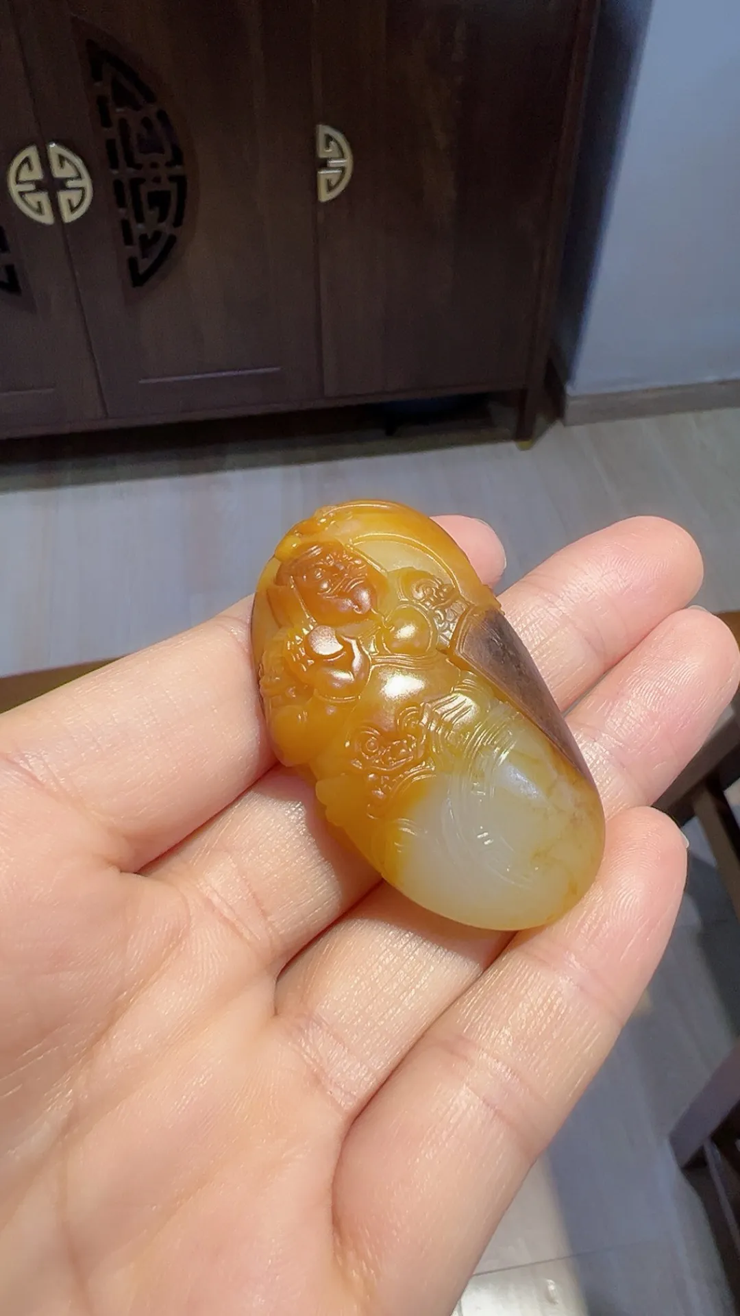 独籽｜黄沁｜攻守兼备

重25.5克 尺寸50*30*10m m