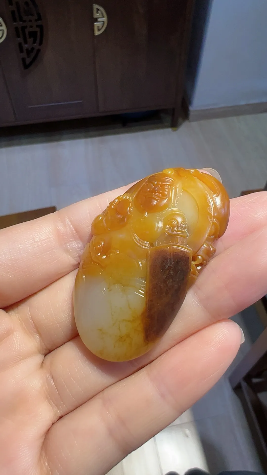 独籽｜黄沁｜攻守兼备

重25.5克 尺寸50*30*10m m