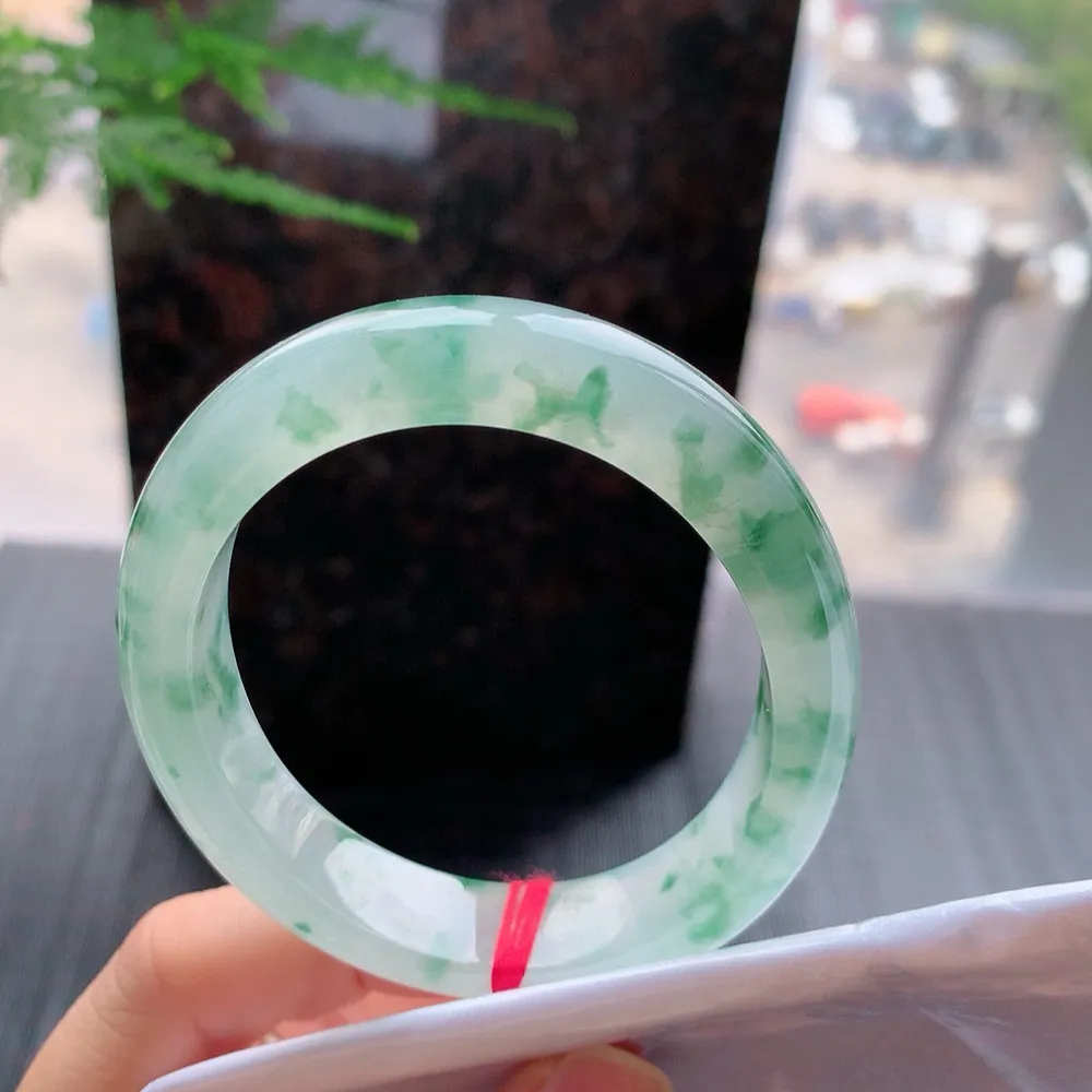 贵妃高冰绿花 无瑕 尺寸:57.7/49.3/12.2/7.9 花美 种水好