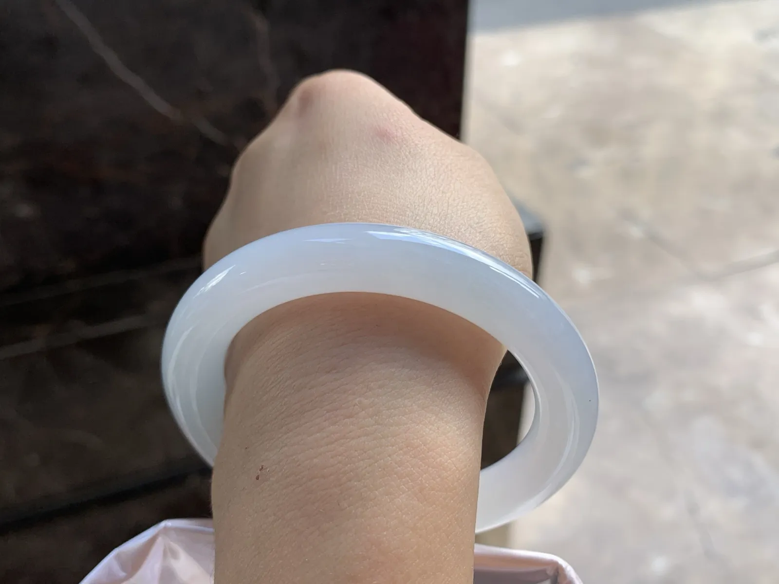 54-10.4
圆条手镯^_^玉质温润