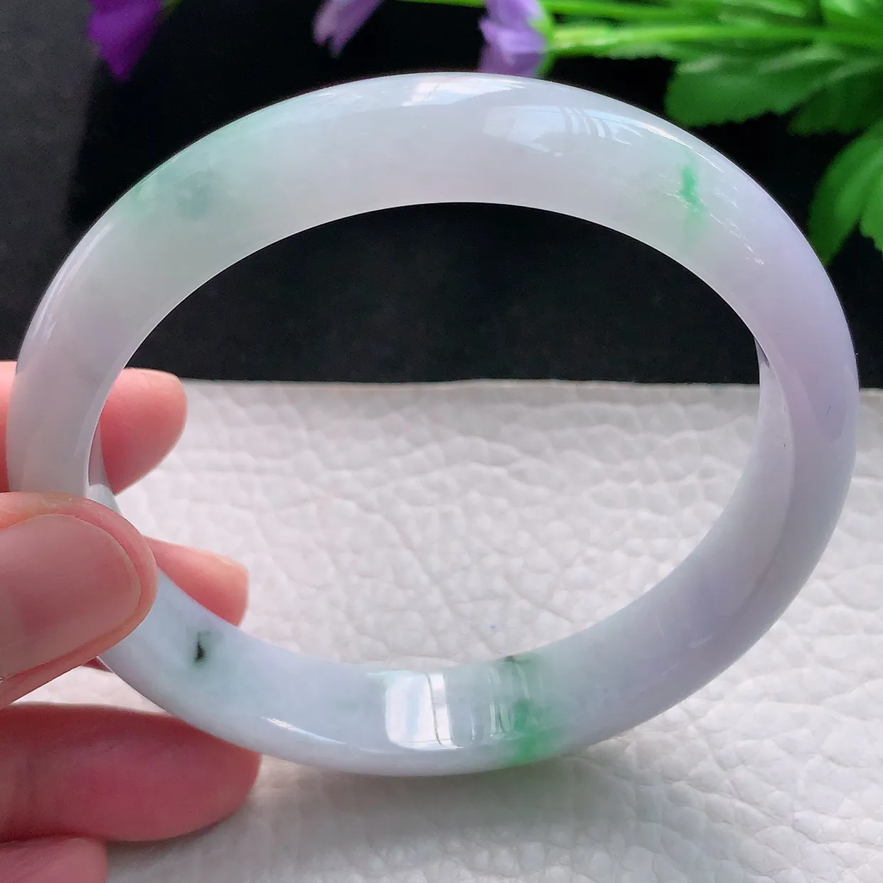 yh大圈口64*13*7.6平安镯 天然缅甸翡翠手镯的春带彩水润宽边镯子