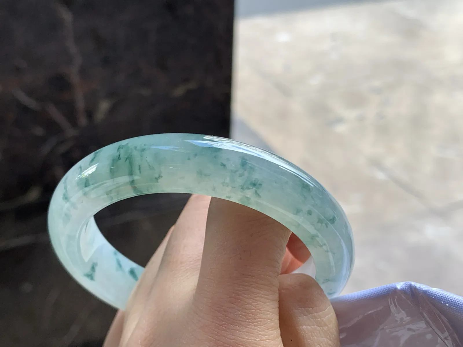 56.5-12.8-9.1

蓝花手镯^_^飘花灵韵