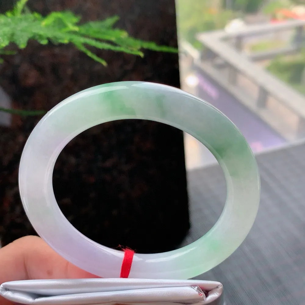 圆条冰春彩 无瑕 尺寸:55.1/10.1 种色俱佳