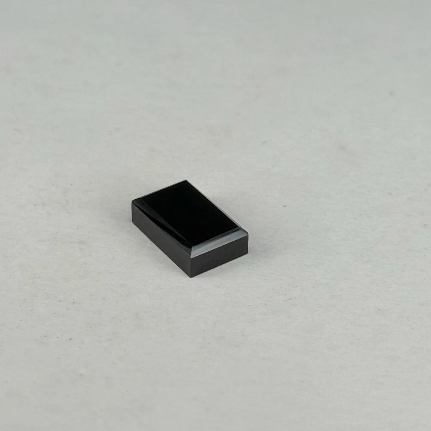 精品墨翠长方戒面 种好色正 黑度极好 打灯通透 油性十足 尺寸12.4