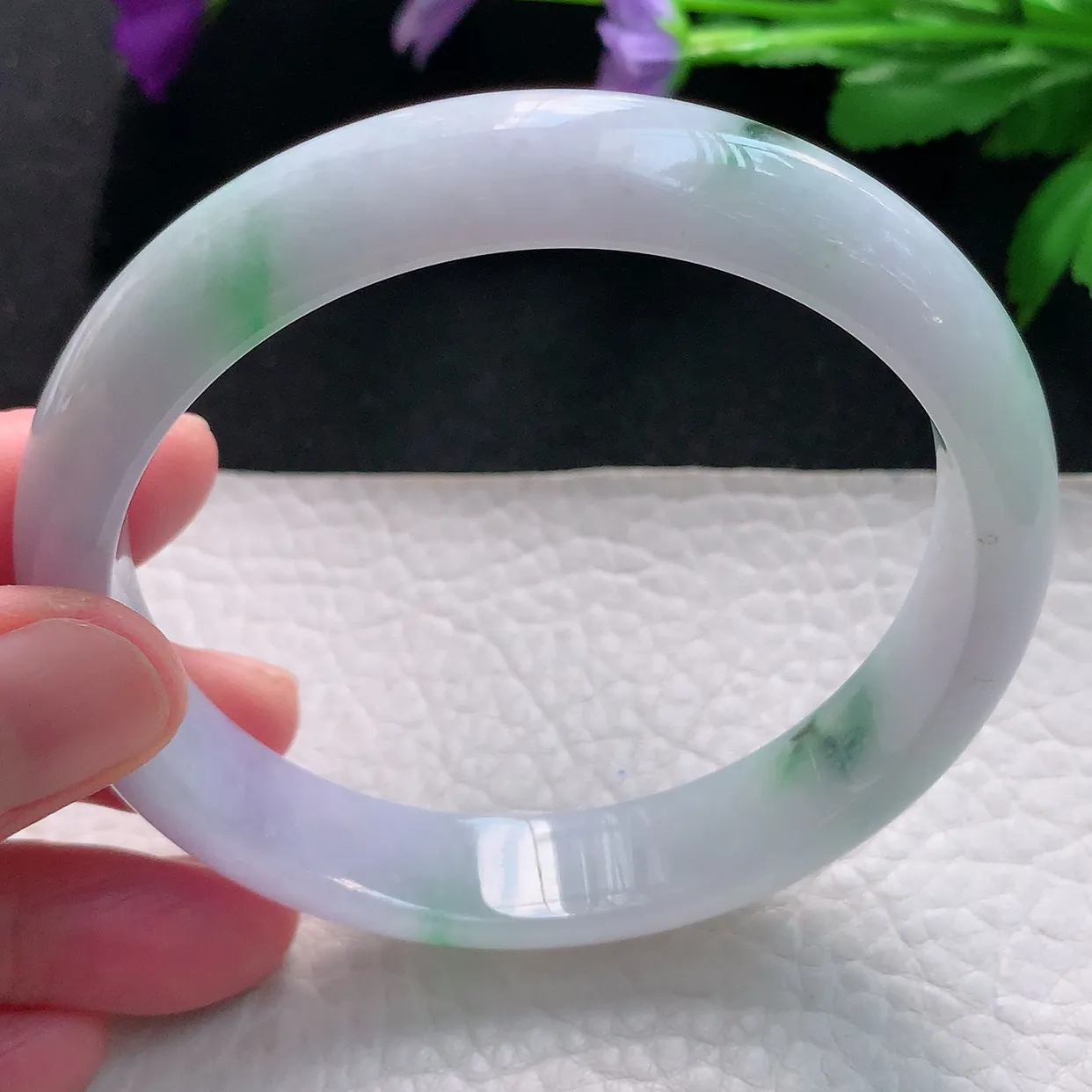 yh大圈口64*13*7.6平安镯 天然缅甸翡翠手镯的春带彩水润宽边镯子