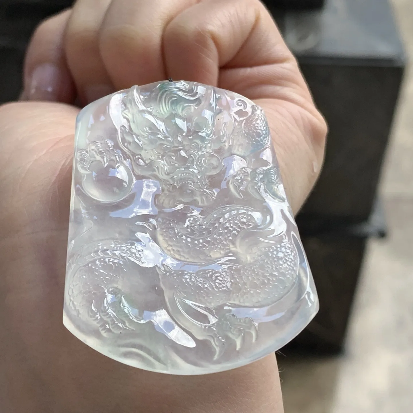 冰种晴水龙牌^_^冰透 荧光十足