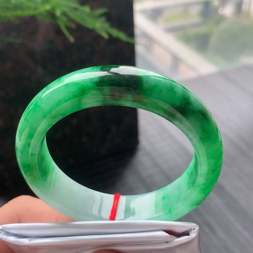 正圈冰糯辣绿 无瑕 尺寸:55.4/14.2/8.7色好