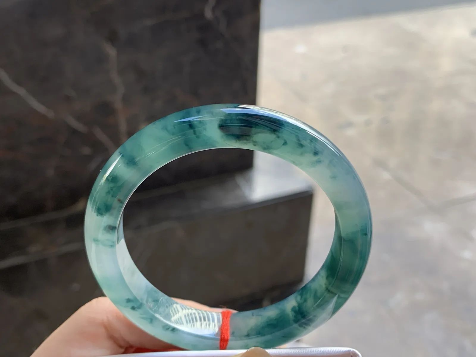 58-12-9.2

冰蓝花手镯^_^飘花浓郁 鲜艳