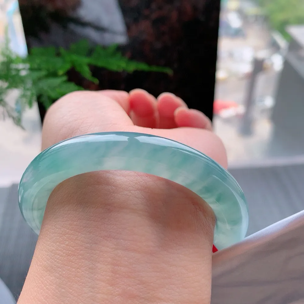 圆条高冰飘花 无瑕 尺寸:54.5/10.2 花美 种水好