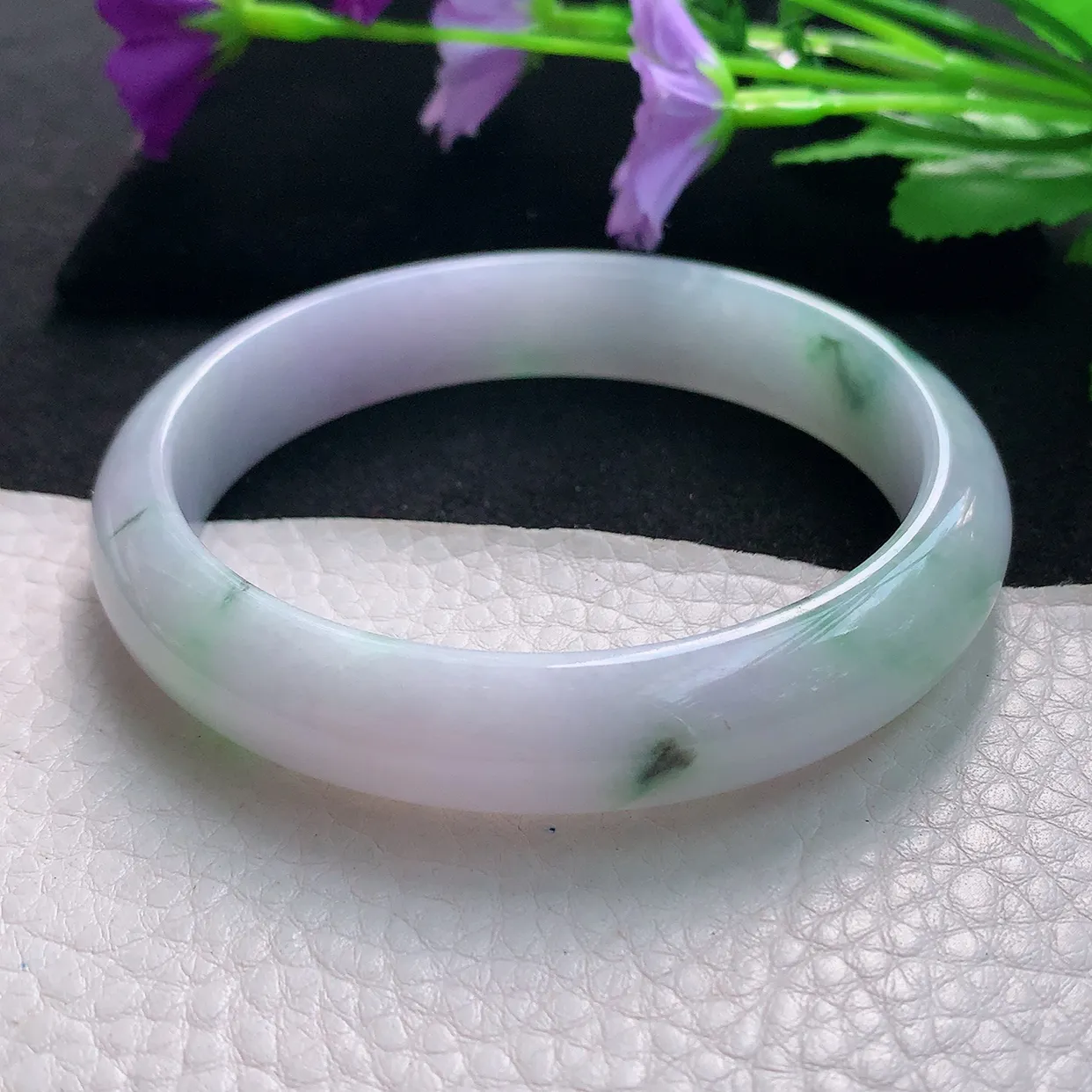 yh大圈口64*13*7.6平安镯 天然缅甸翡翠手镯的春带彩水润宽边镯子