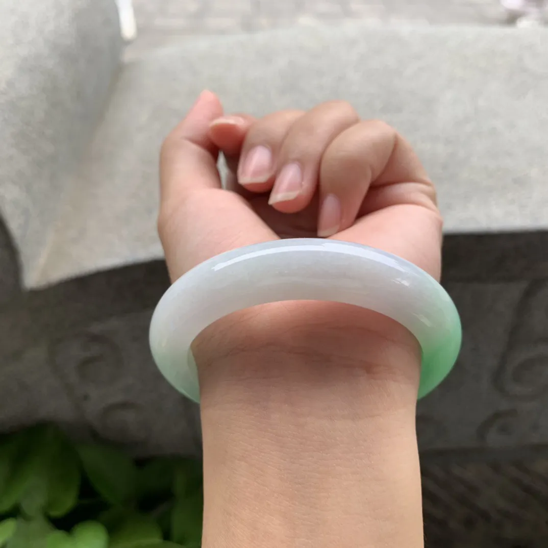 小圈口 53.8-12-9.2  【阳绿正圈手镯】正圈53 54可戴