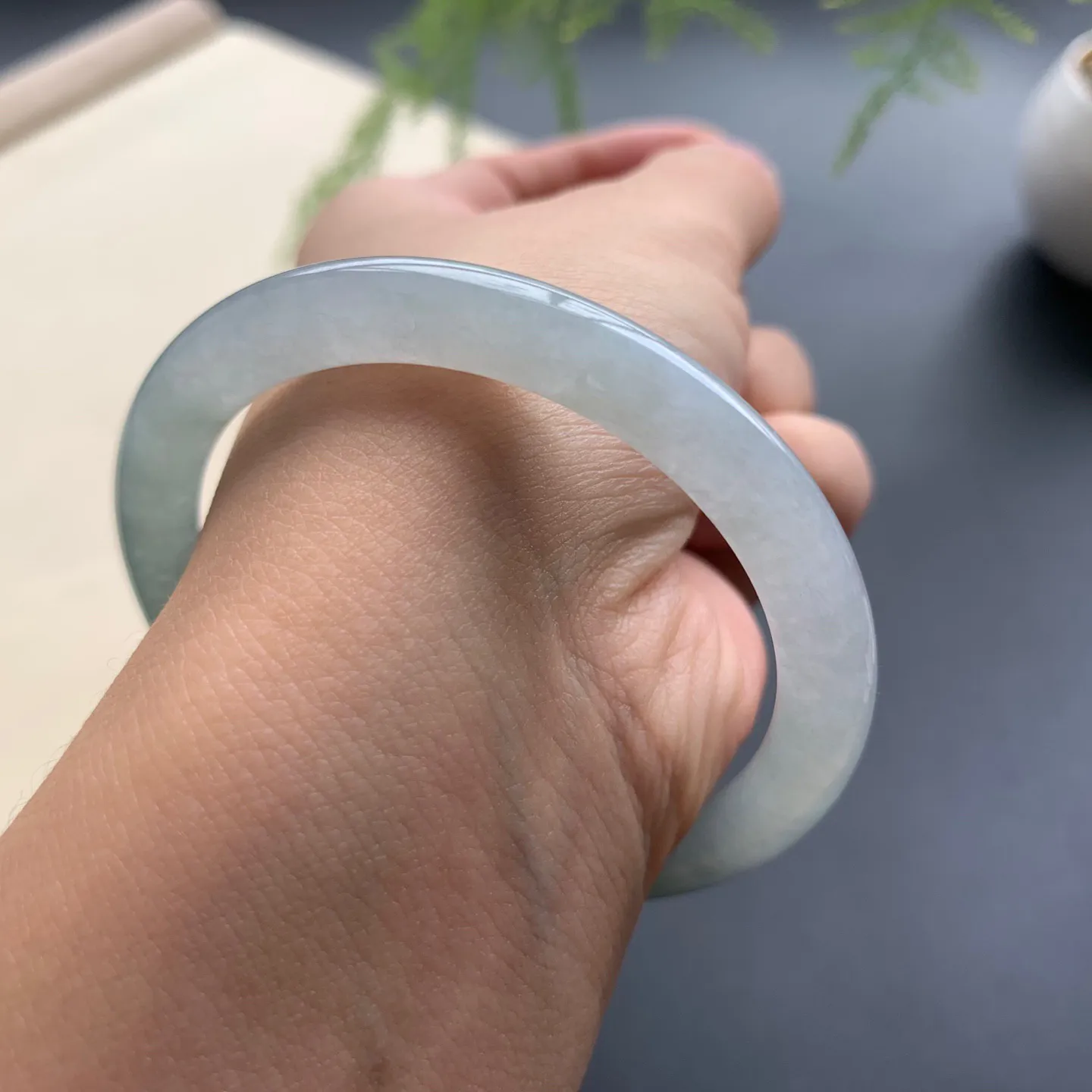 51圈口冰油圆条 尺寸：51-6.5-7.2，无纹裂，水润起胶，条形饱满