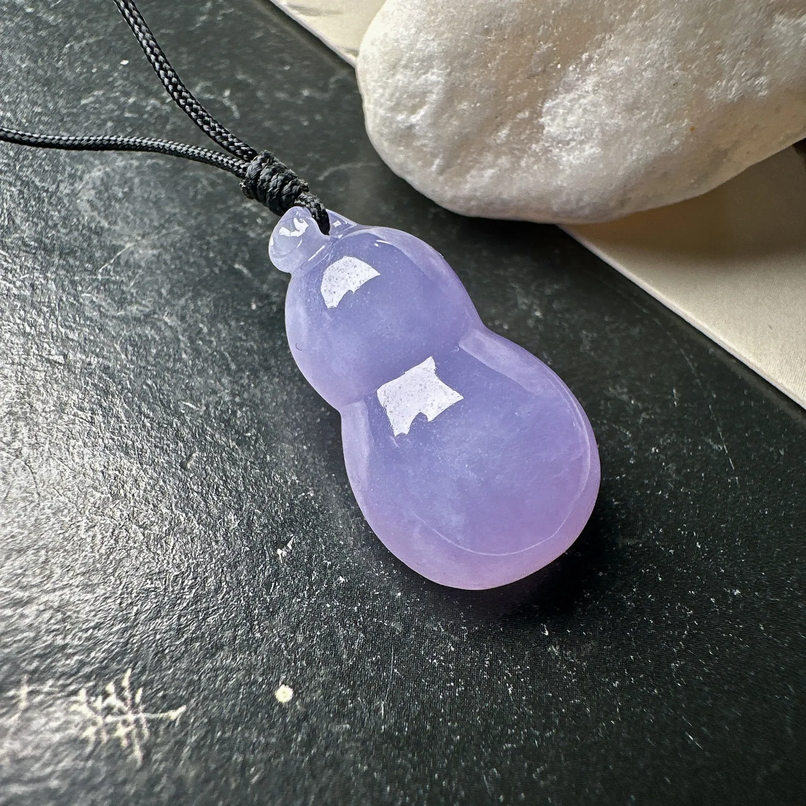 【冰种紫葫芦吊坠】质地细腻，冰透纯净，唯美漂亮，珍藏品质