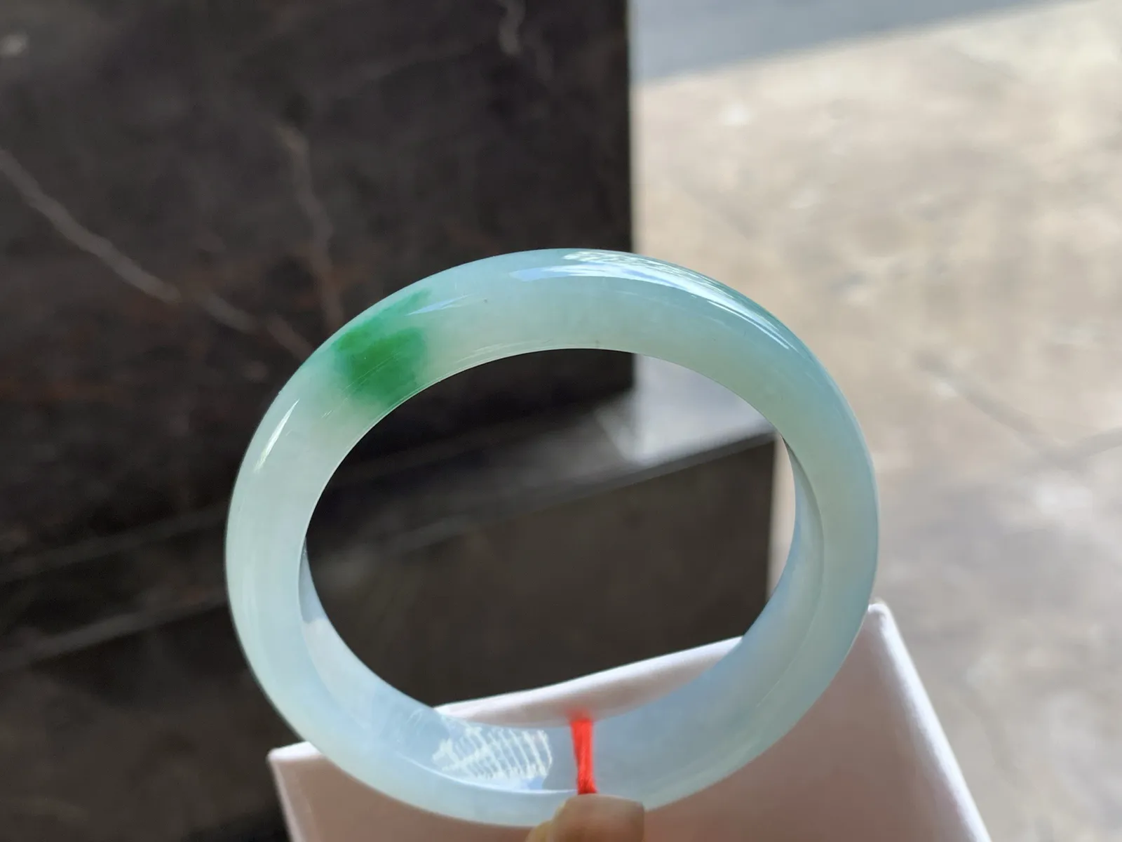 55-12.5-7.5

绿花手镯^_^玉质温润 肉质细腻