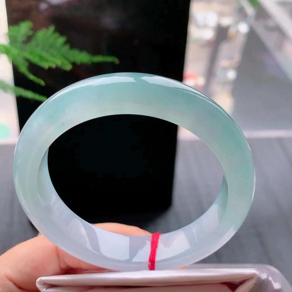 正圈高冰蓝水  无瑕 尺寸:59.7/13.2/9.2 种色兼备