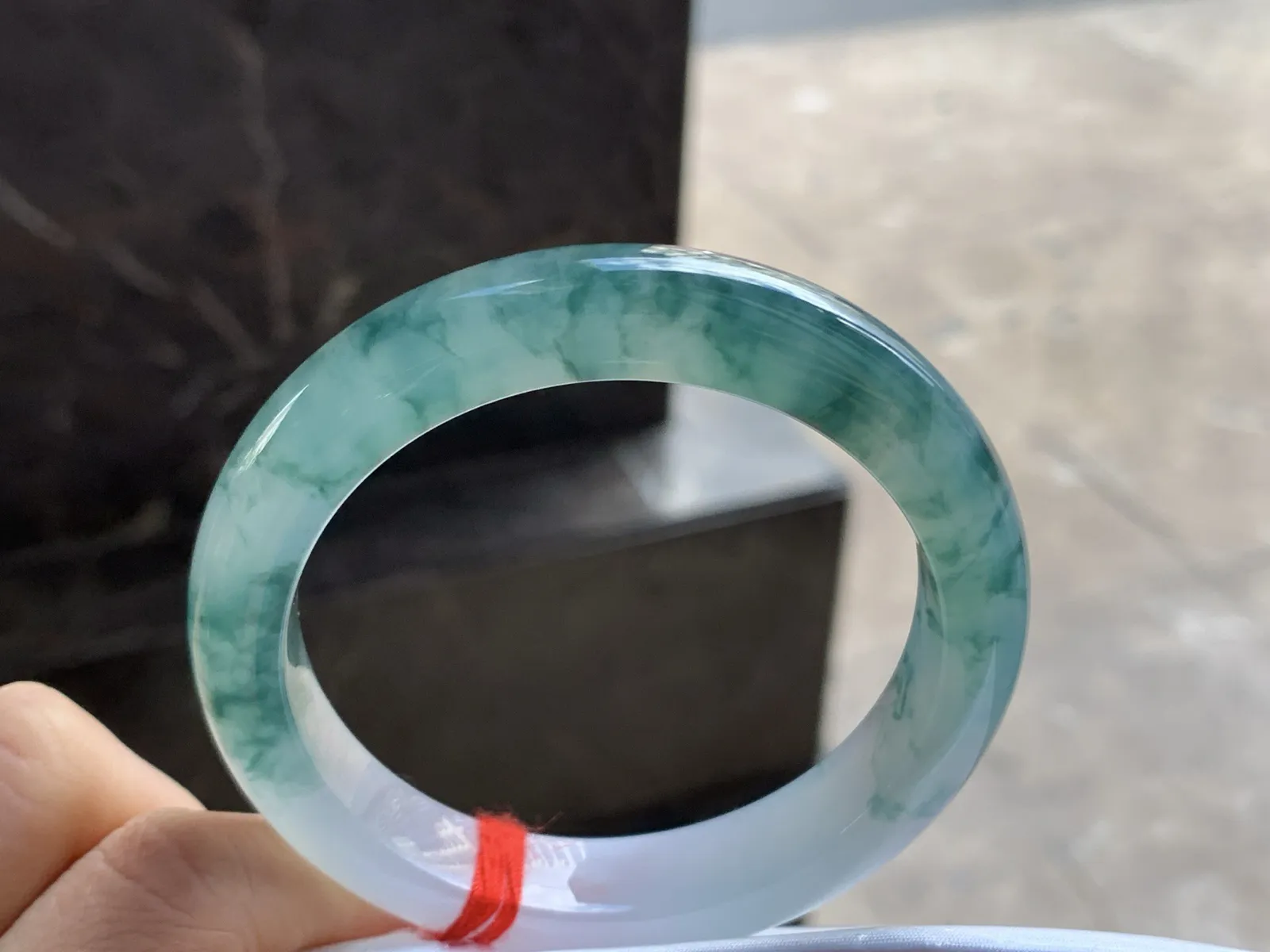 55-11.8-9.2

蓝花手镯^_^飘花浓郁 鲜艳 细腻