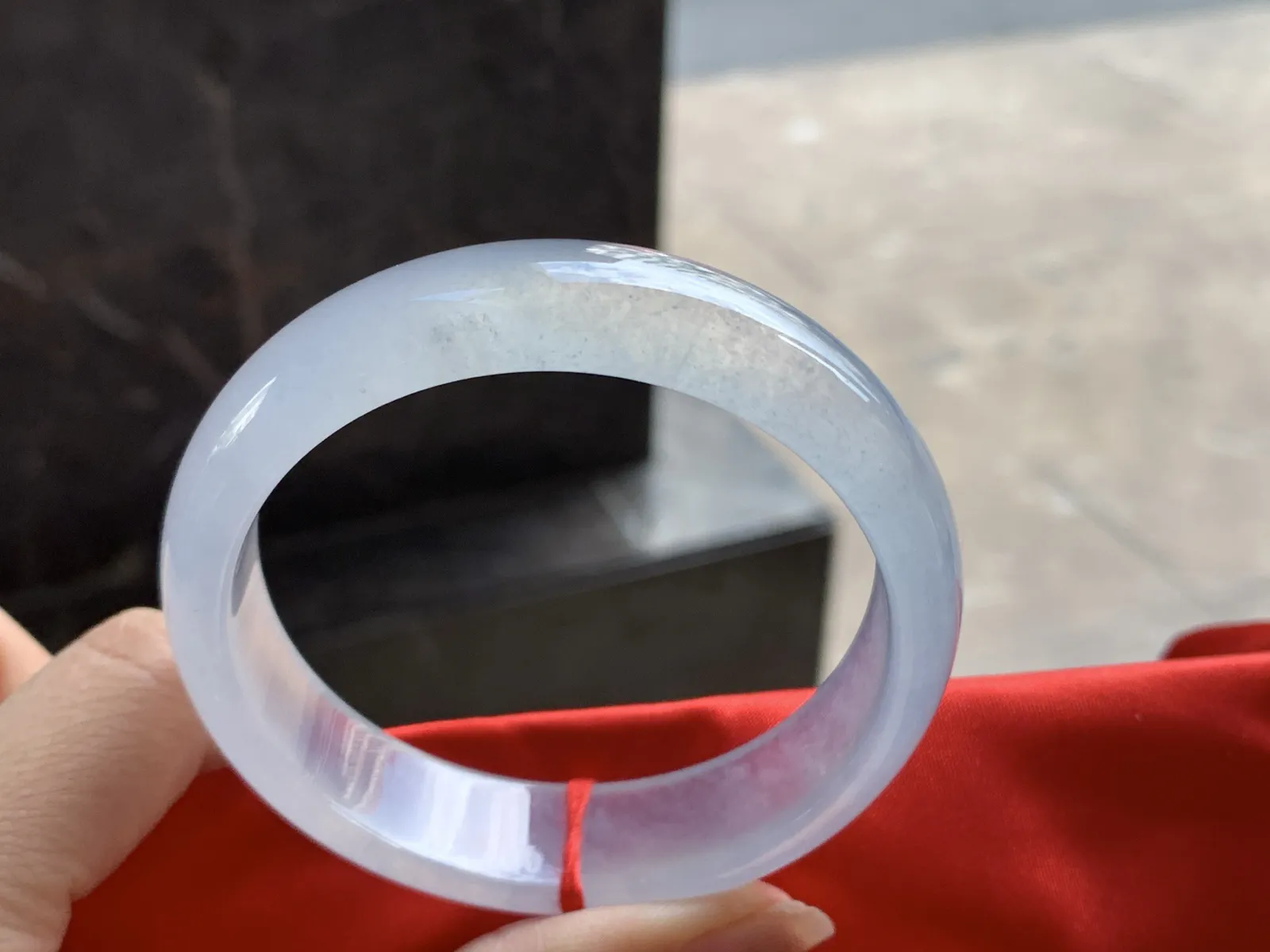 57-15-7.2

高冰宽版手镯^_^种老荧光十足