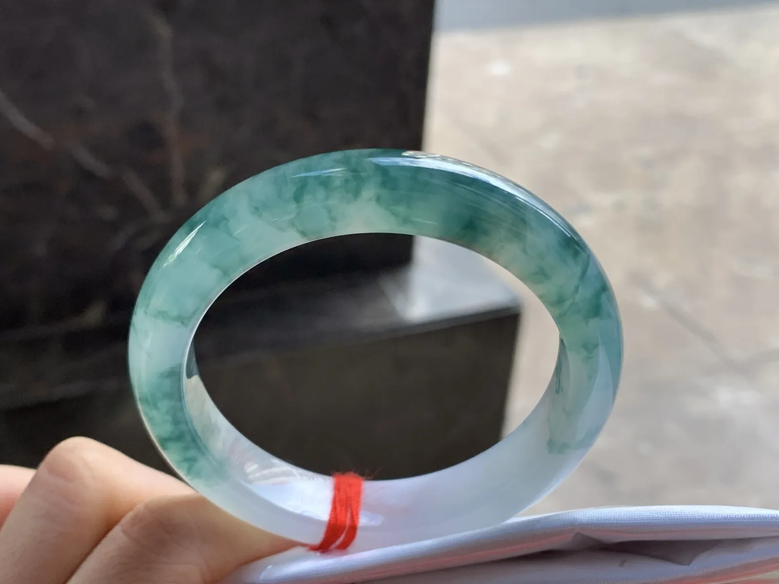 55-11.8-9.2

蓝花手镯^_^飘花浓郁 鲜艳 细腻