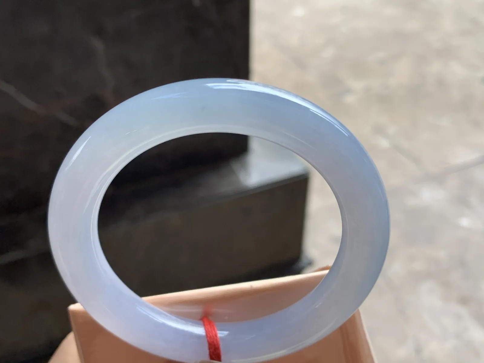 56.5-10.8

冰紫圆条手镯^_^玉质温润 清新