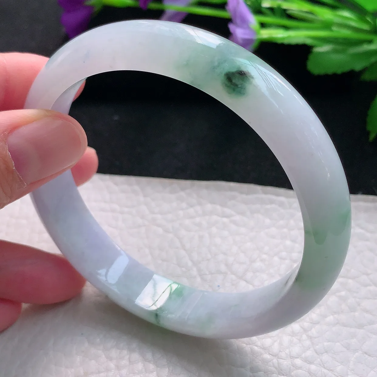 yh大圈口64*13*7.6平安镯 天然缅甸翡翠手镯的春带彩水润宽边镯子