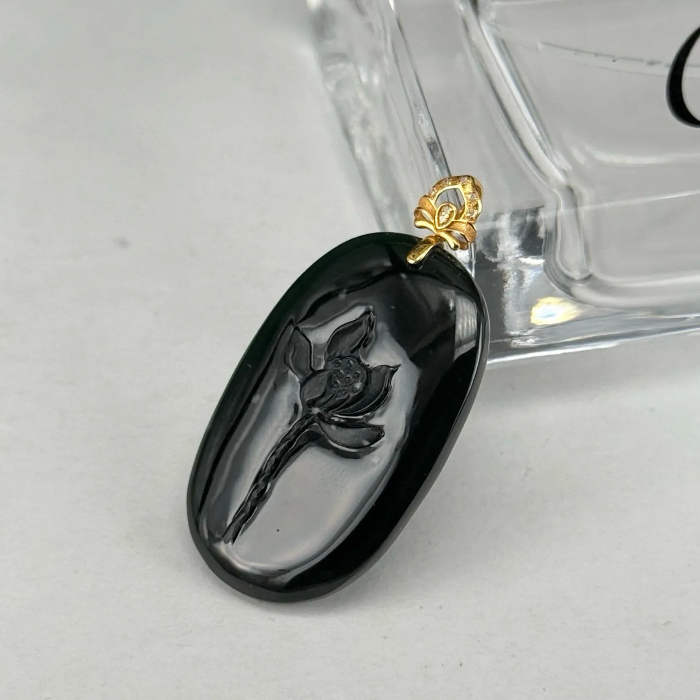 精品18k墨翠荷花牌 简约大气 打灯通透 油性十足 尺寸38.6