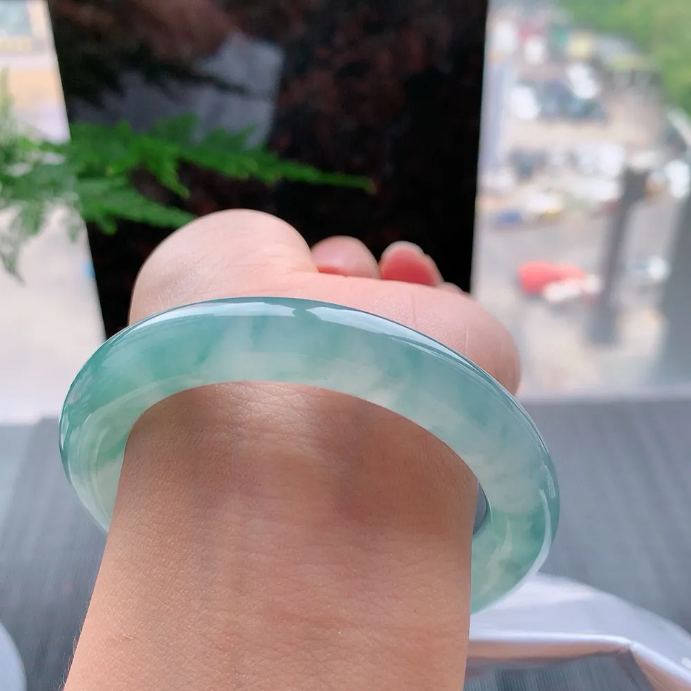 圆条高冰飘花 无瑕 尺寸:54.5/10.2 花美 种水好