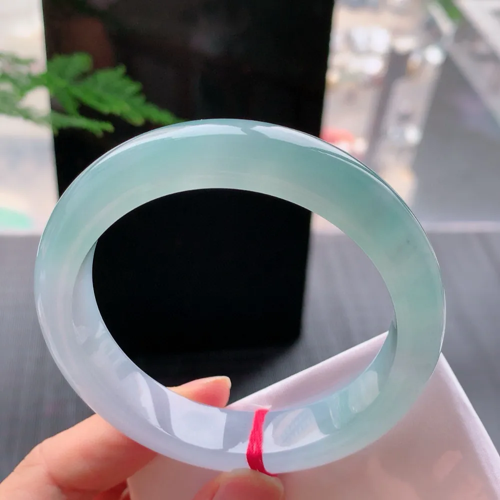 正圈高冰蓝水  无瑕 尺寸:59.7/13.2/9.2 种色兼备