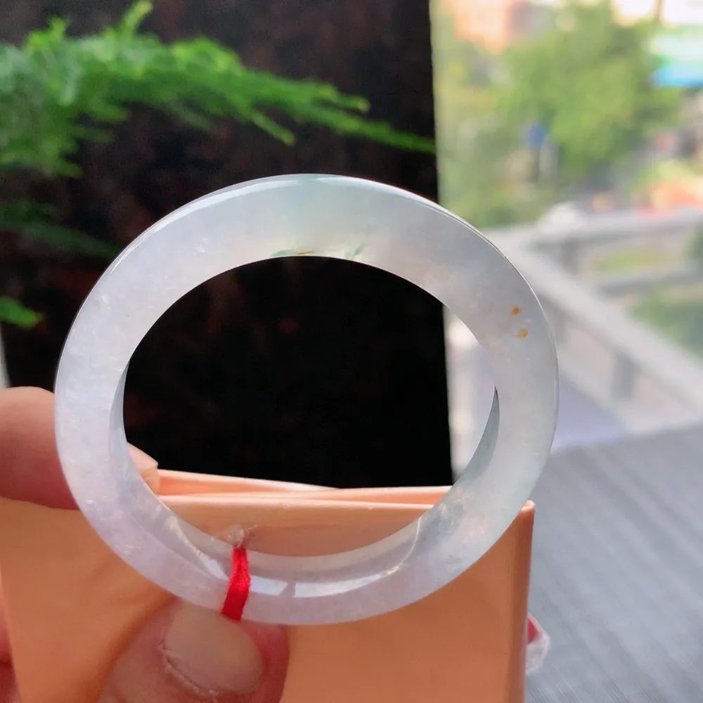 贵妃冰玻黄加绿 无瑕 尺寸:53.1/8.3/7.4 种水好