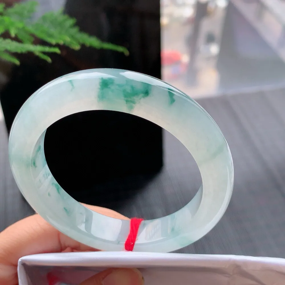 正圈冰玻飘花 无瑕 尺寸:56.1/12.1/9.4 花美 种水好