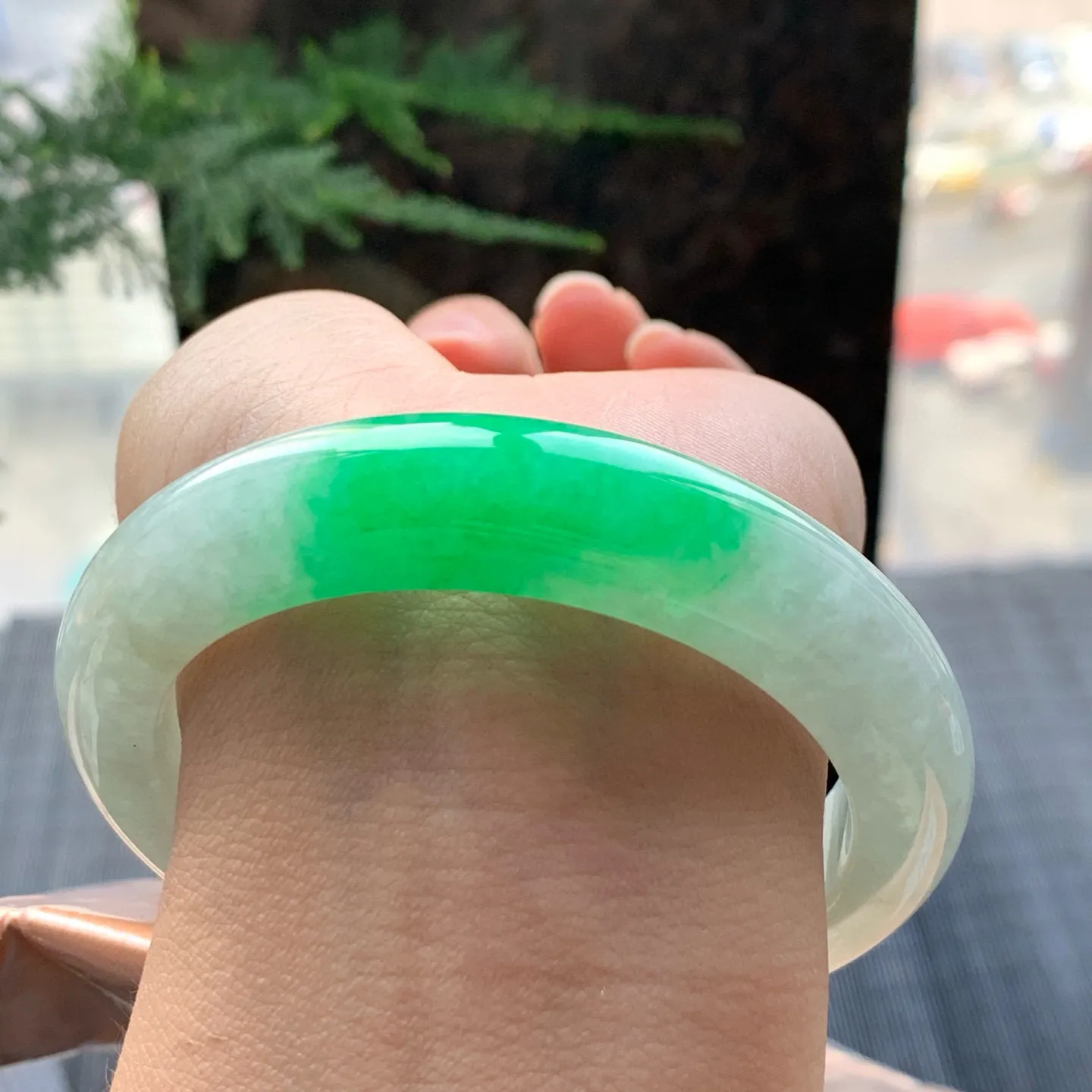 正圈冰糯阳绿 无瑕 尺寸:57.1/12.4/9.7 色阳🥰🥰