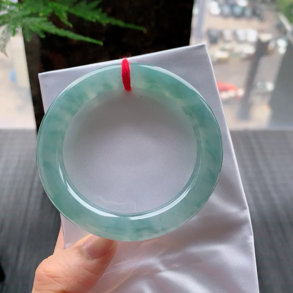 圆条高冰飘花 无瑕 尺寸:54.5/10.2 花美 种水好