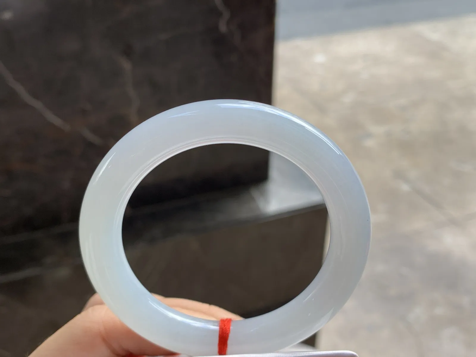 54-10.4
圆条手镯^_^玉质温润