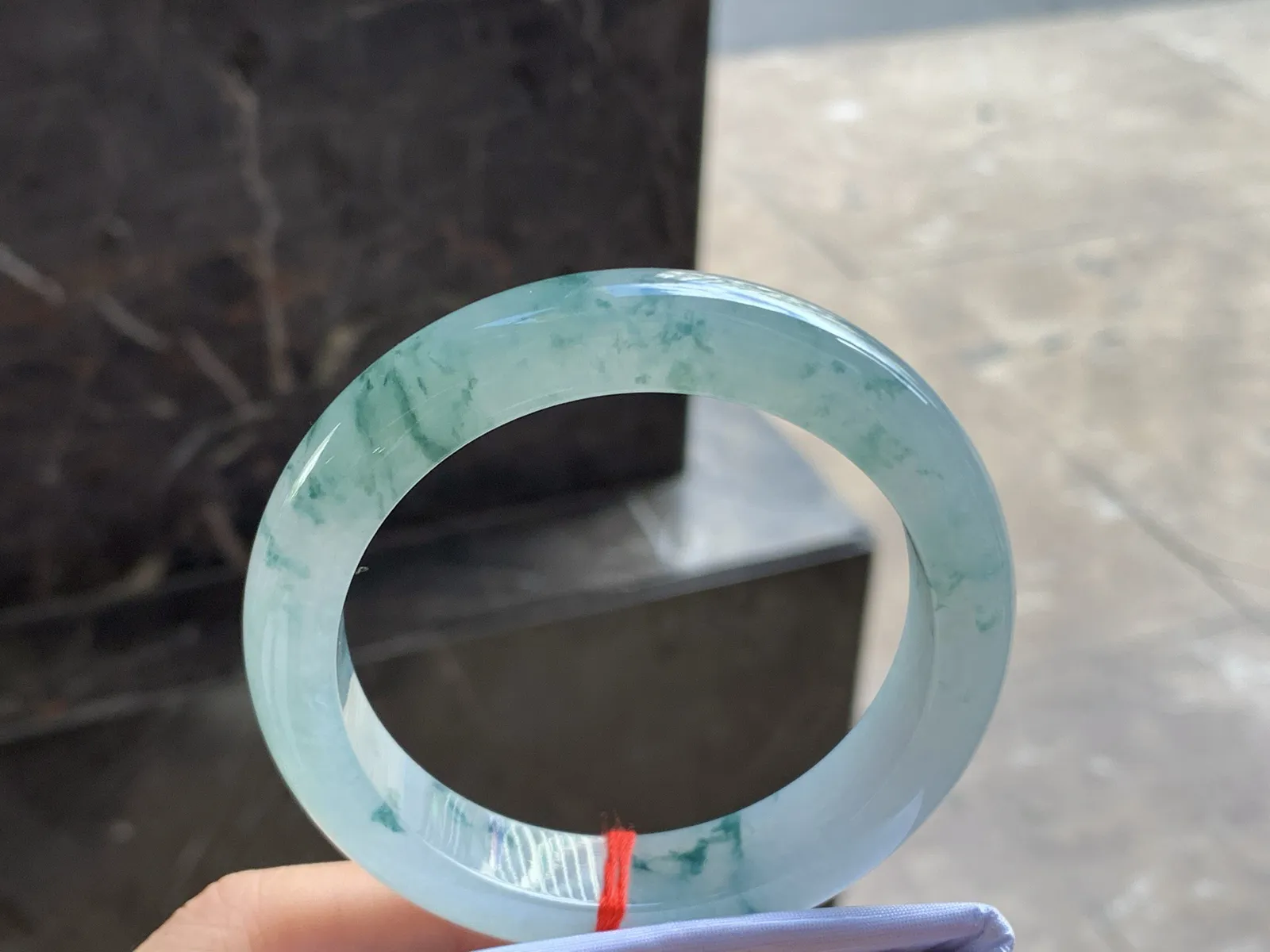 56.5-12.8-9.1

蓝花手镯^_^飘花灵韵