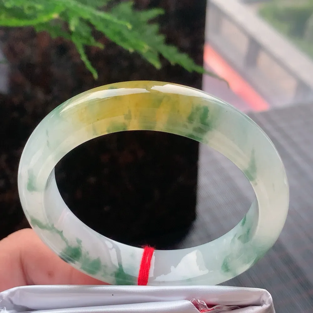 正圈高冰黄翡飘花 一丝棉根 尺寸:55.1/13/8.4 种色俱佳