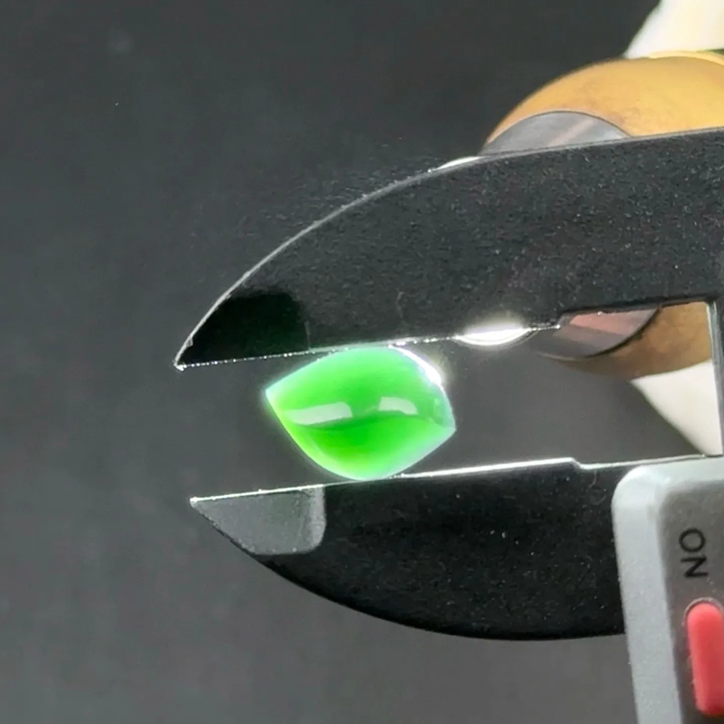 精品墨翠随形马眼套装裸石 种好色正 黑度极好 打灯通透 油性十足