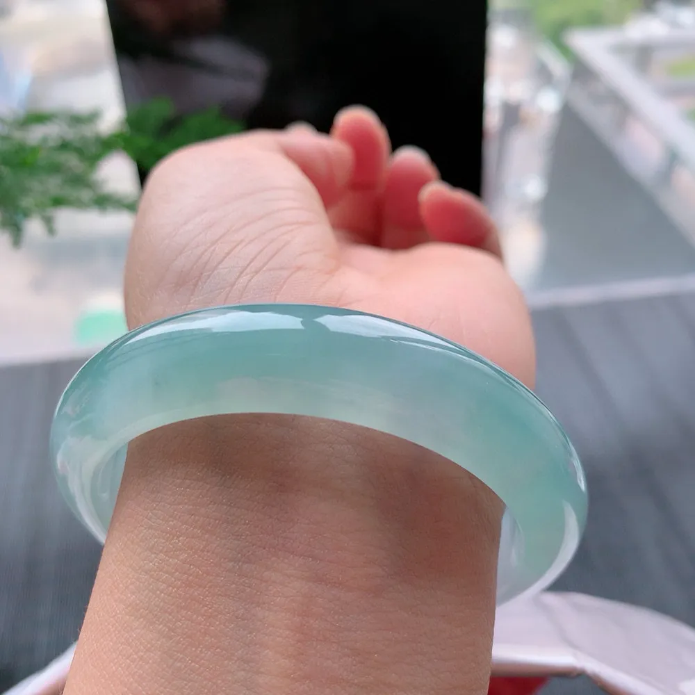 正圈高冰蓝水  无瑕 尺寸:59.7/13.2/9.2 种色兼备