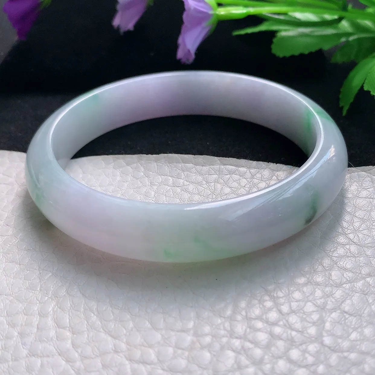 yh大圈口64*13*7.6平安镯 天然缅甸翡翠手镯的春带彩水润宽边镯子