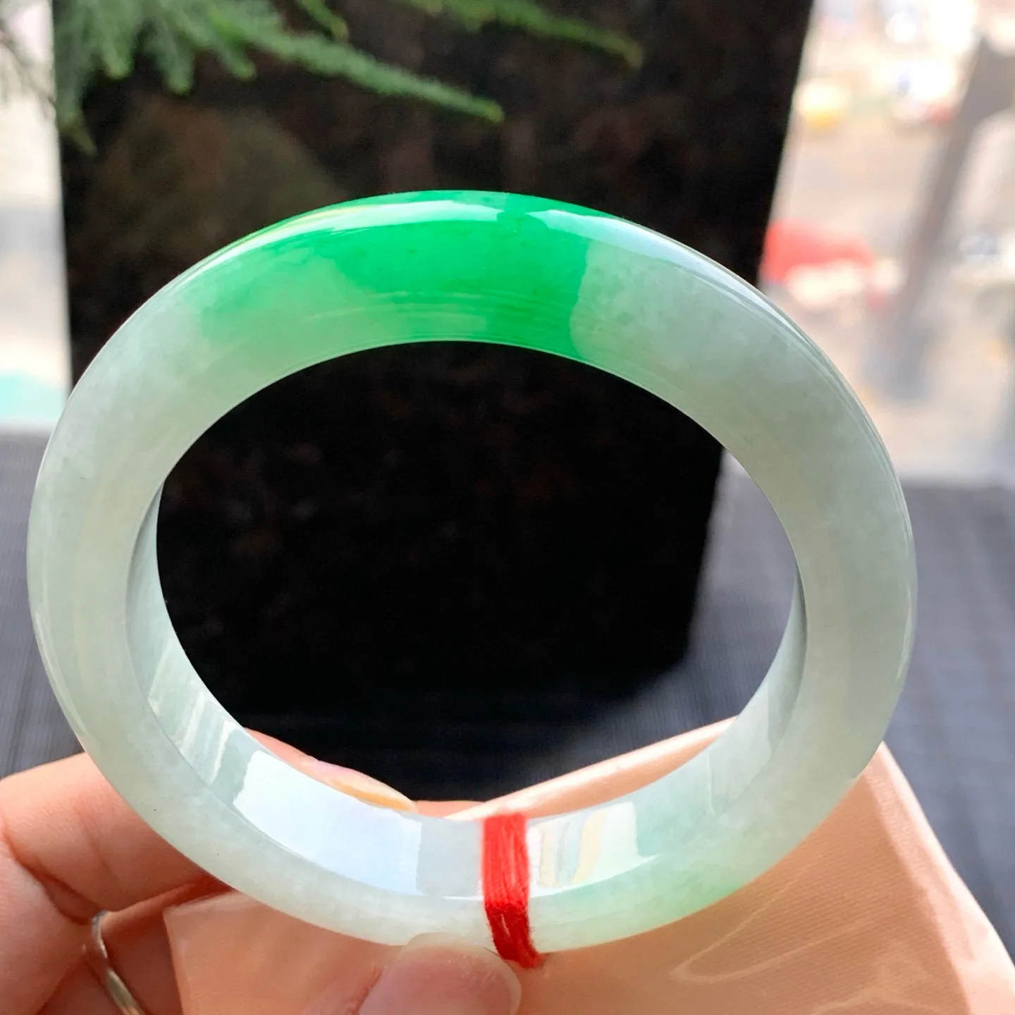 正圈冰糯阳绿 无瑕 尺寸:57.1/12.4/9.7 色阳🥰🥰