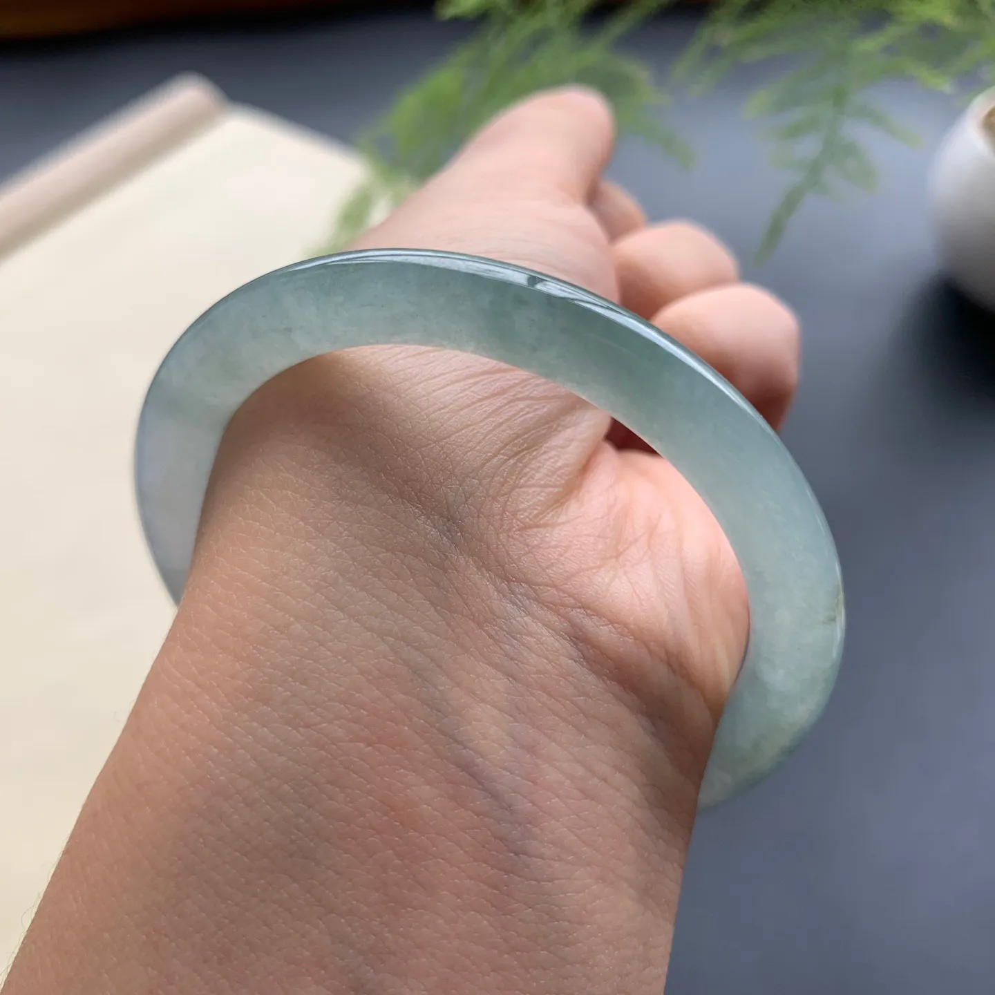 51圈口冰油圆条 尺寸：51-6.5-7.2，无纹裂，水润起胶，条形饱满