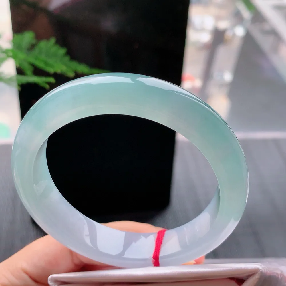 正圈高冰蓝水  无瑕 尺寸:59.7/13.2/9.2 种色兼备